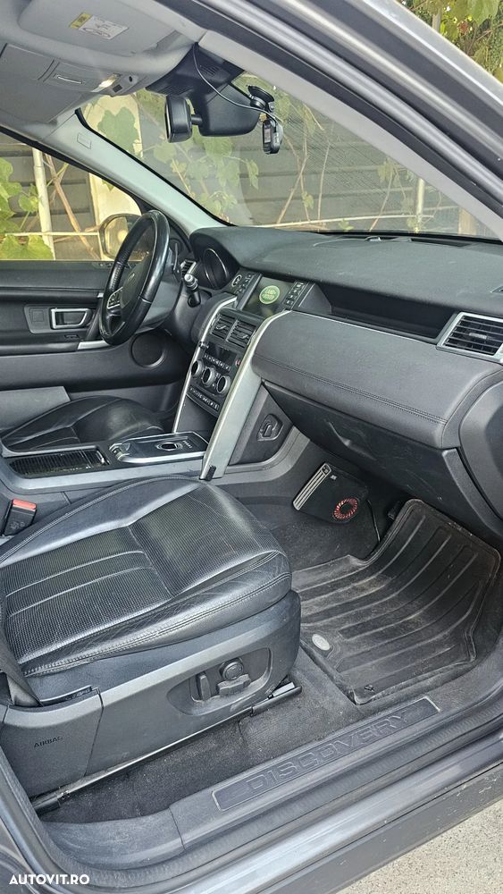 Land Rover Discovery Sport - 27