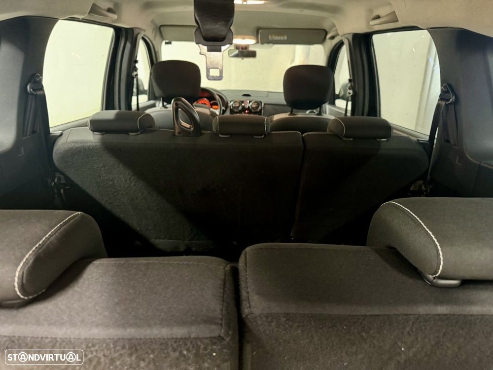 Dacia Lodgy 1.5 Blue dCi Stepway 7L - 40
