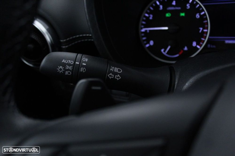 Nissan Juke 1.0 DIG-T N-Connecta DCT - 24