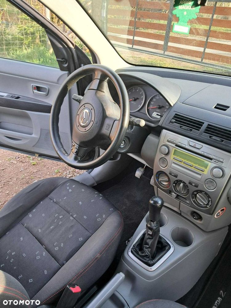 Mazda 2 - 7