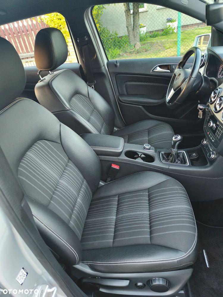 Mercedes-Benz Klasa B 180 (BlueEFFICIENCY) - 18