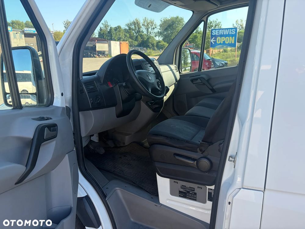 Volkswagen Crafter - 13