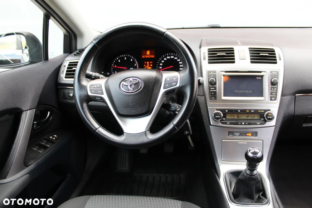 Toyota Avensis 2.0 D-4D Premium - 7