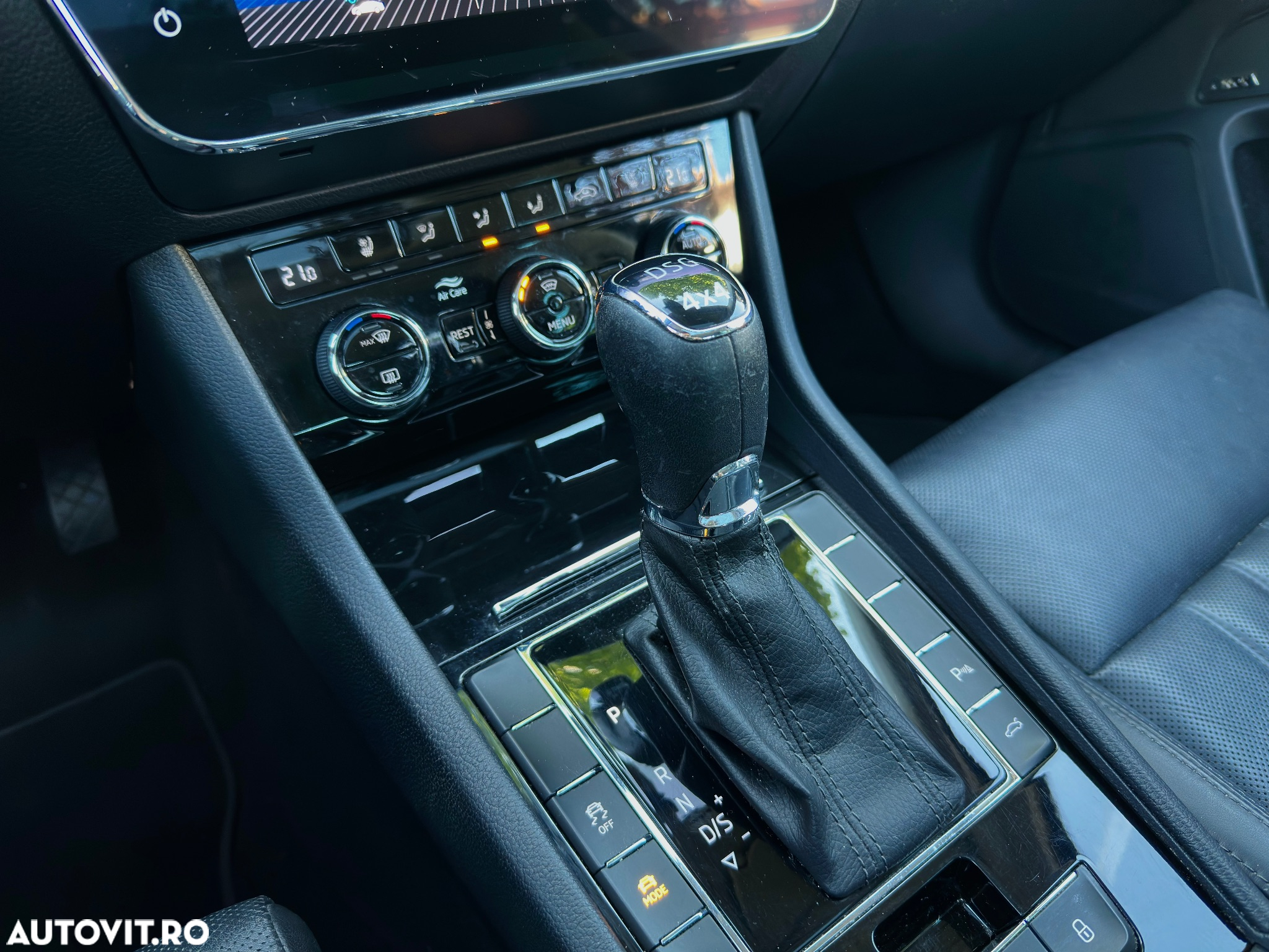 Skoda Superb 2.0 TDI DSG 4X4 Ambition - 19
