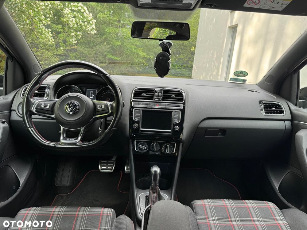 Volkswagen Polo 1.8 TSI BMT GTI DSG - 11