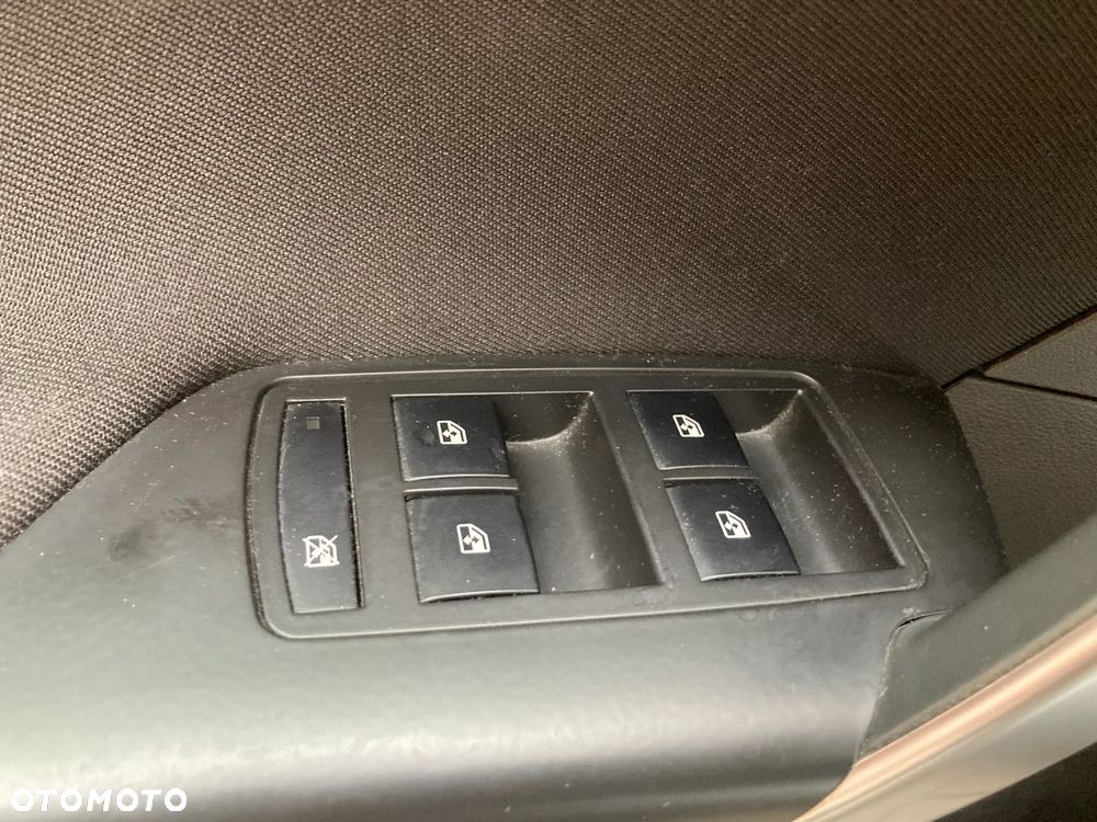 Opel Insignia 1.8 Cosmo - 13