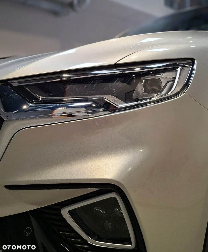 Hongqi HS5 2.0T AWD - 2