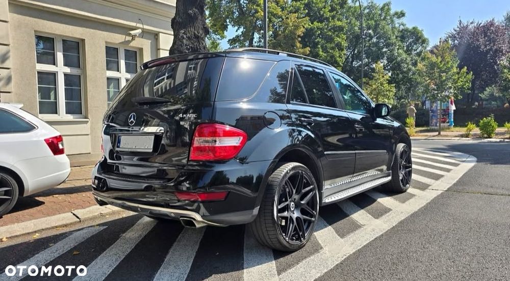 Mercedes-Benz ML - 14