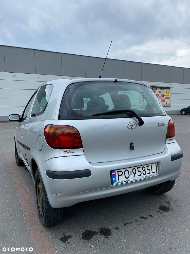 Toyota Yaris 1.3 Blue - 26