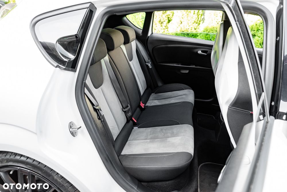 Seat Leon 2.0 TSI Cupra R - 23