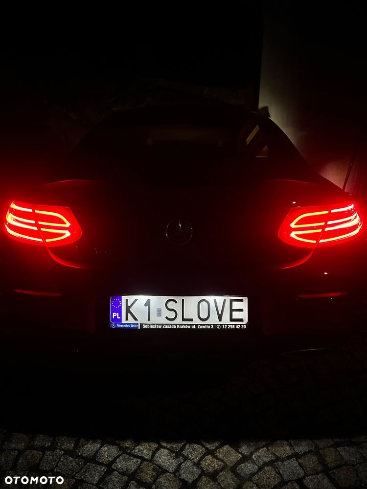 Mercedes-Benz Klasa C 300 9G-TRONIC - 13