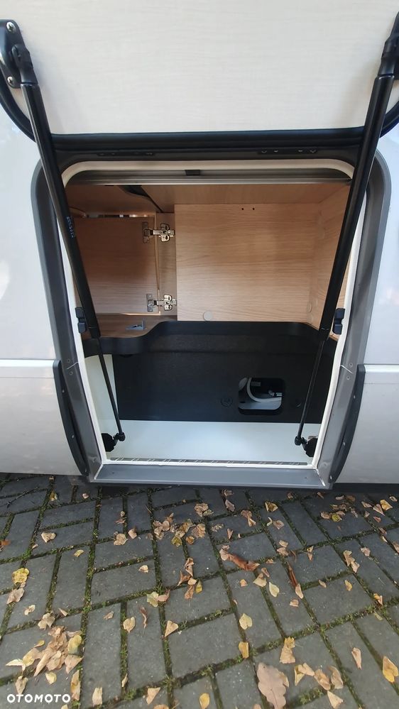 Mercedes-Benz camper Hymer B 580 - 38