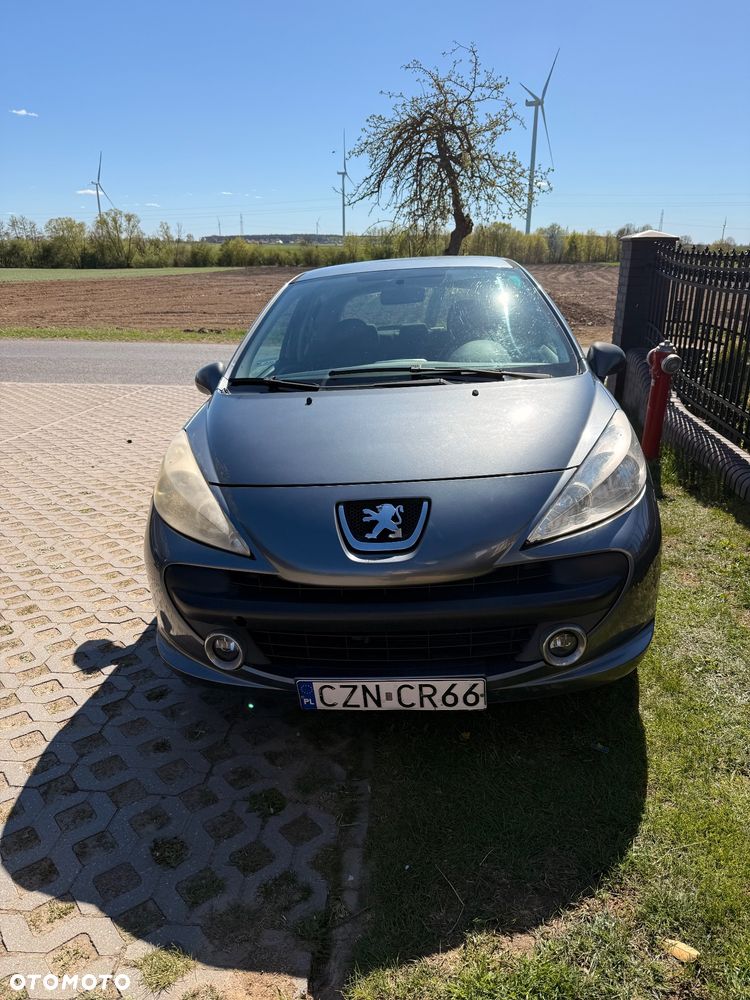 Peugeot 207 1.4 HDi Presence - 6