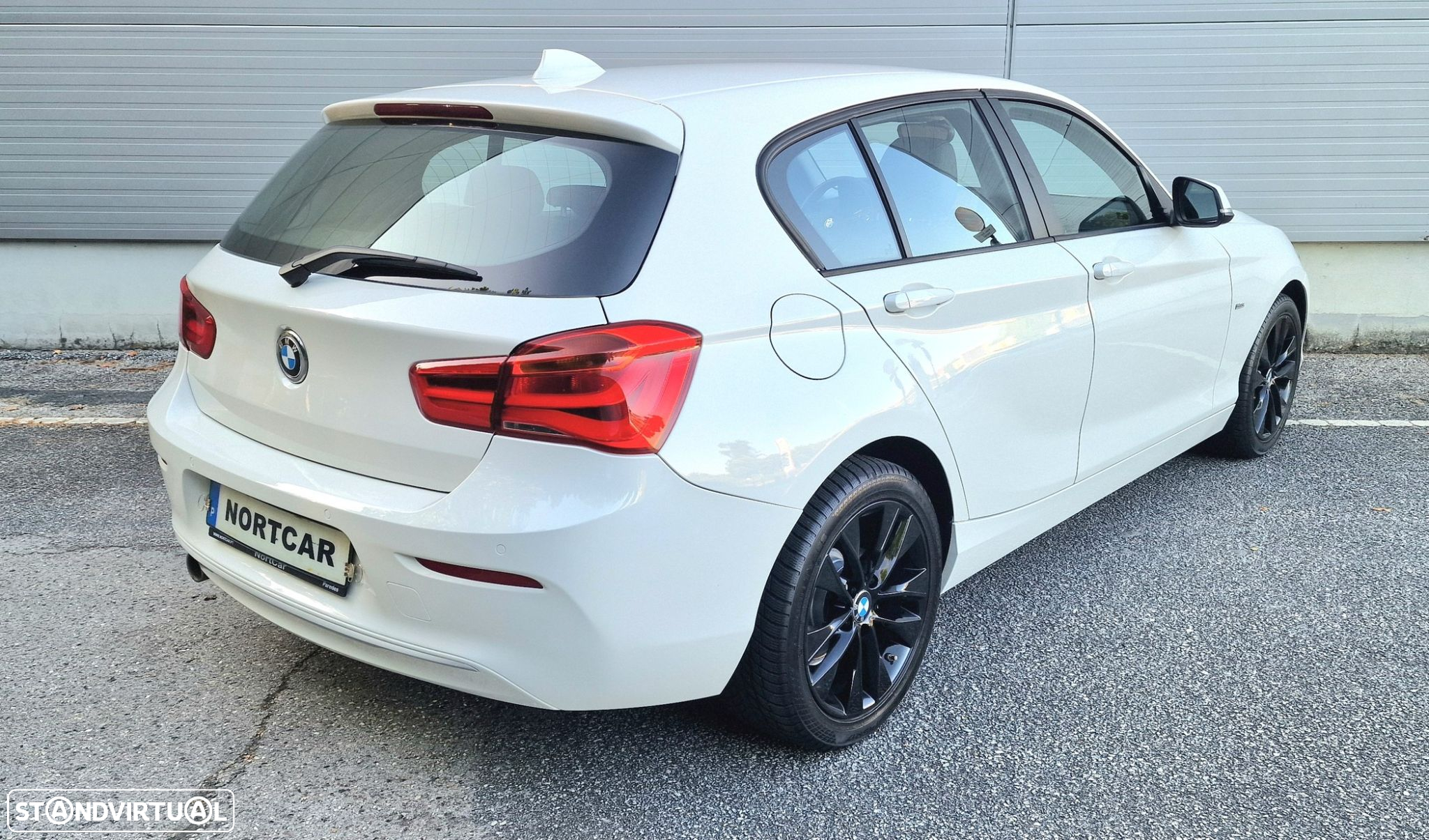 BMW 116 d Line Urban - 4