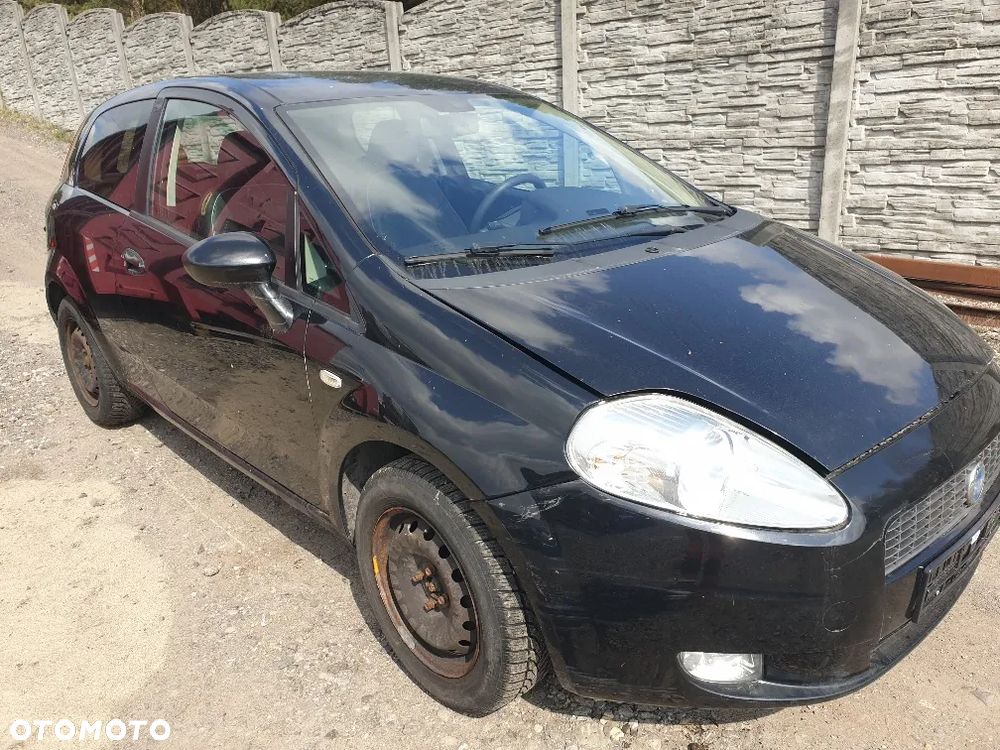 FIAT punto grande - silnik 1,4 -2005R - CAŁY NA CZĘŚCI - 1