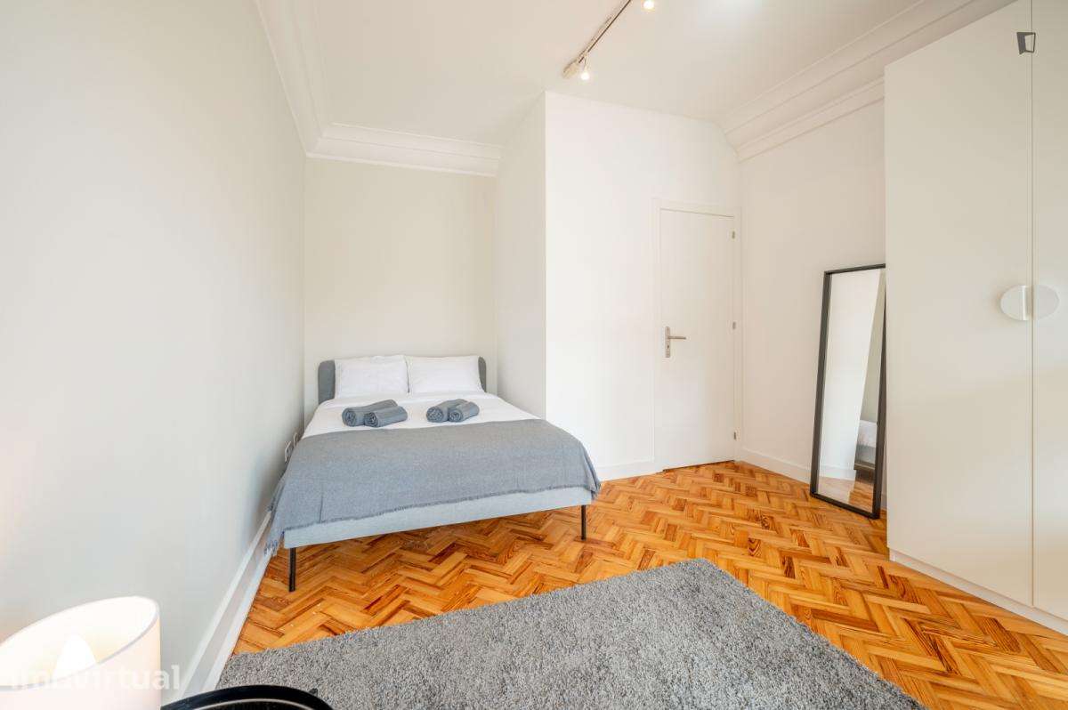 Quarto - localizado em Roma-Areeiro Lisbon - Grande imagem: 3/19