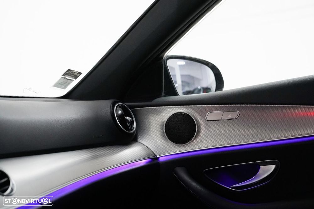 Mercedes-Benz E 300 de Avantgarde - 18