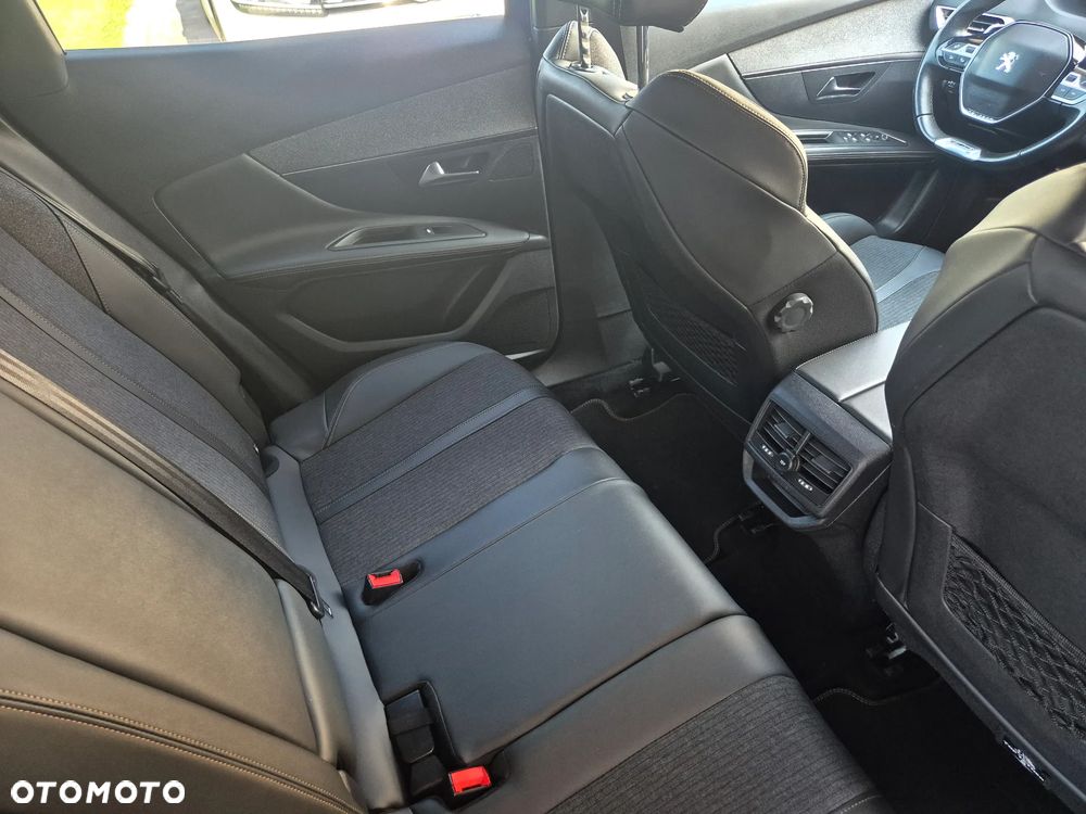 Peugeot 3008 1.5 BlueHDi GT Pack S&S EAT8 - 29