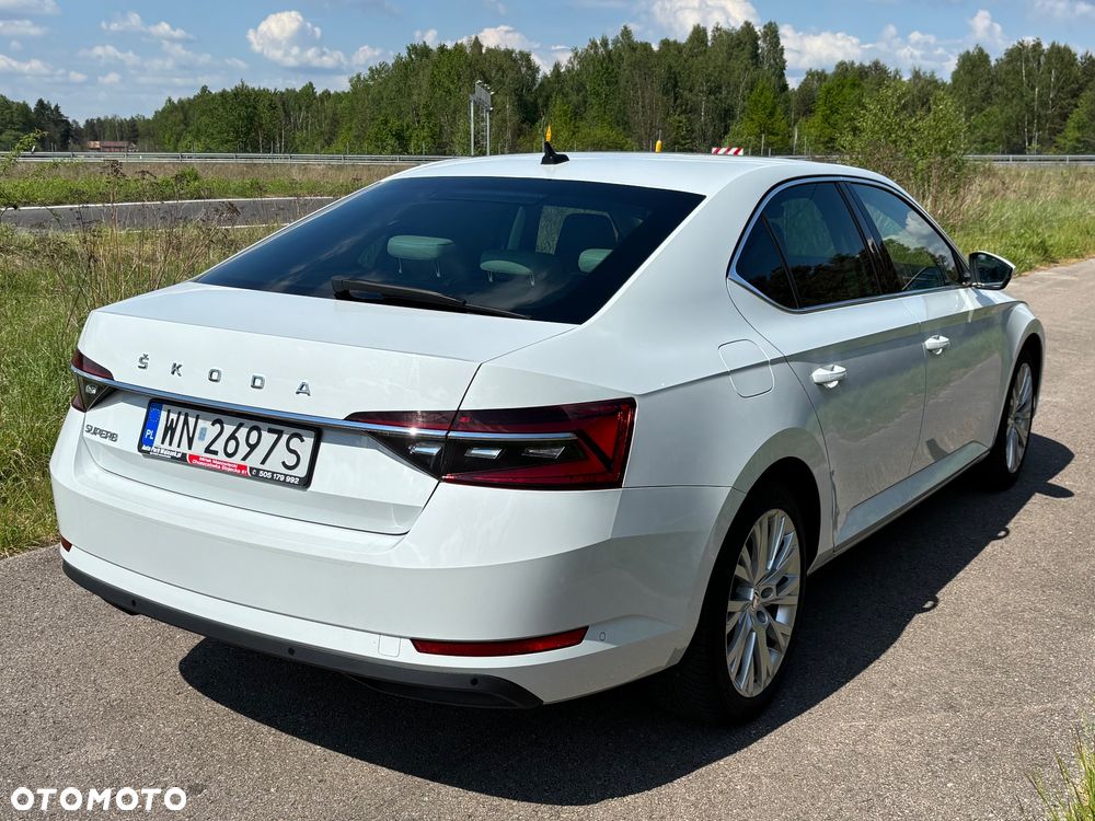 Skoda Superb 2.0 TDI SCR Style DSG - 9