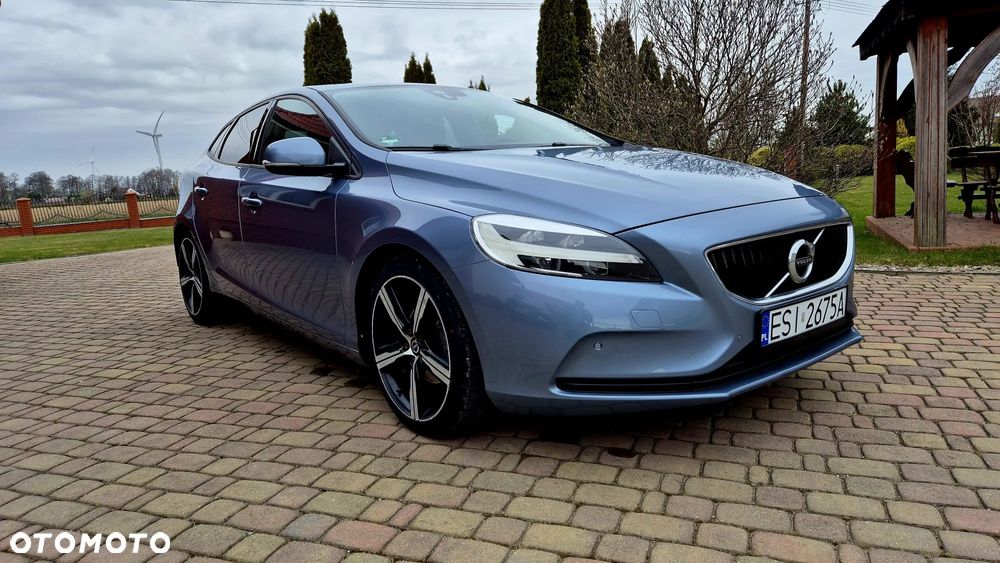 Volvo V40 D4 Momentum - 4