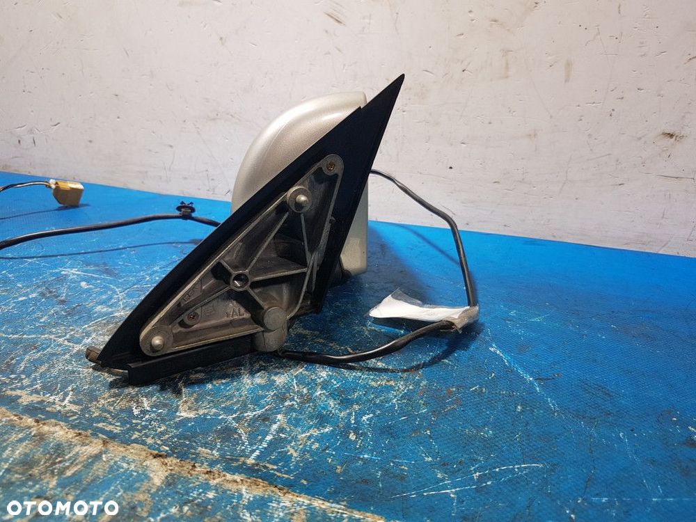 AUDI A4 B6 LUSTERKO PRAWE 5PIN LY1X - 5
