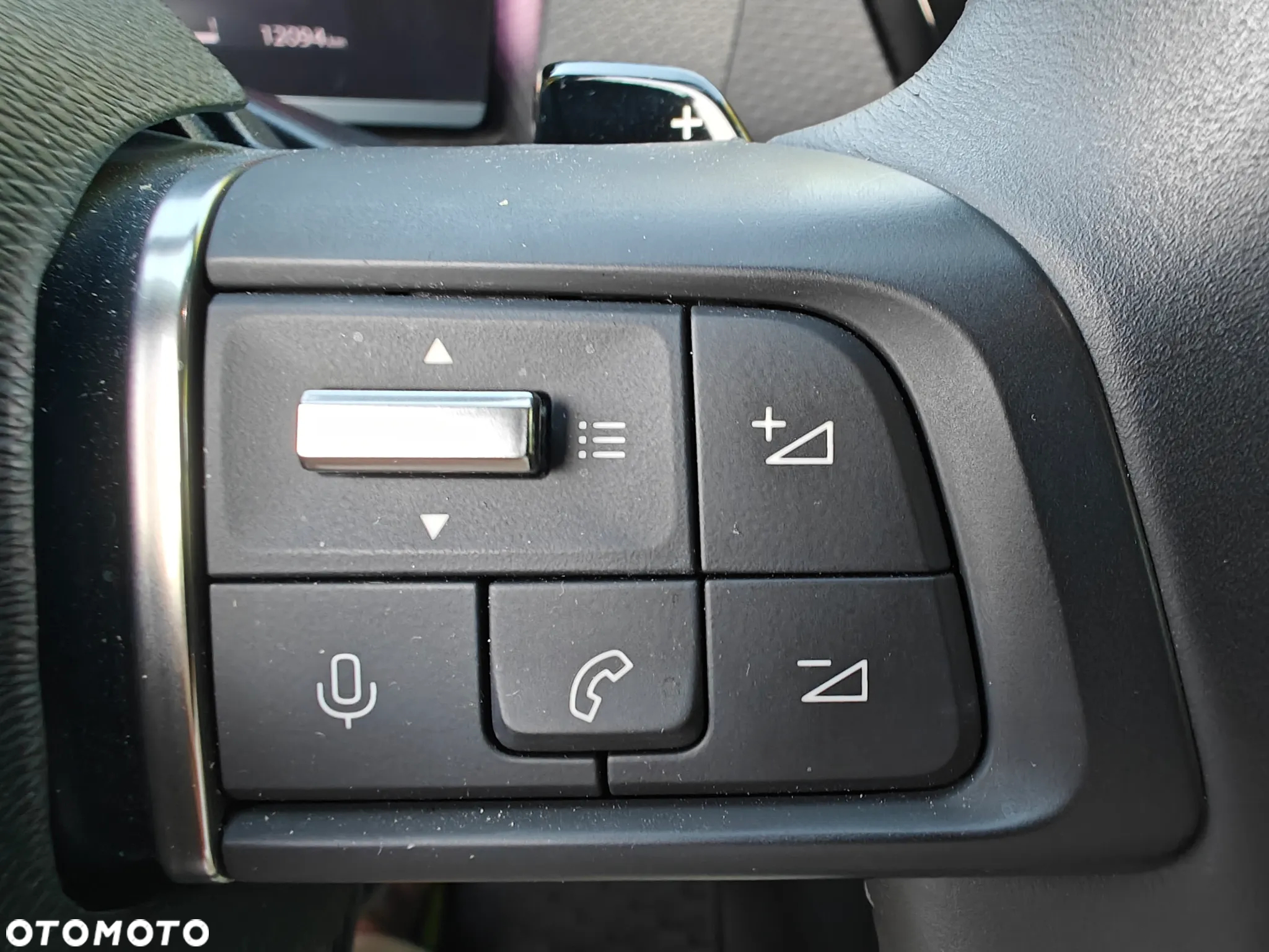 Citroën C4 BlueHDi 130 Stop&Start EAT8 SHINE - 34