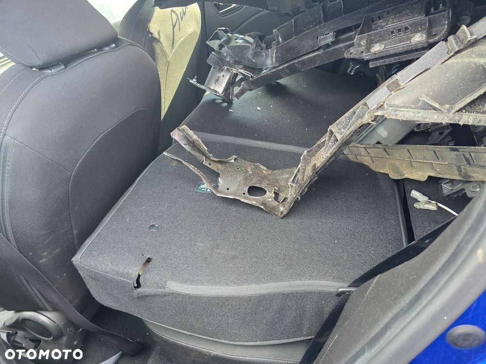 Renault Clio TCe 90 TECHNO - 4