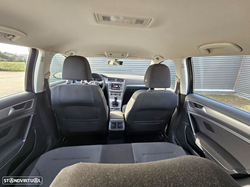 VW Golf Variant 1.6 TDi Confortline - 47