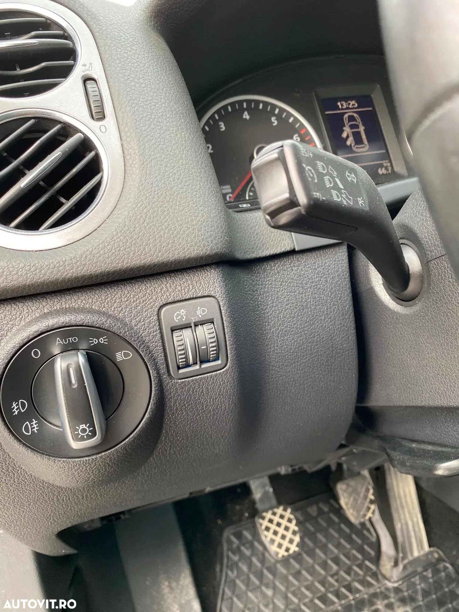 Volkswagen Tiguan - 7