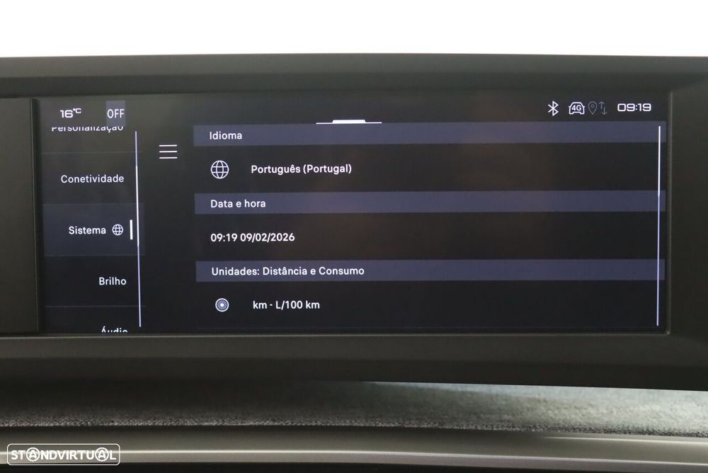 Peugeot 5008 Hybrid 145 e-DSC6 Allure - 32