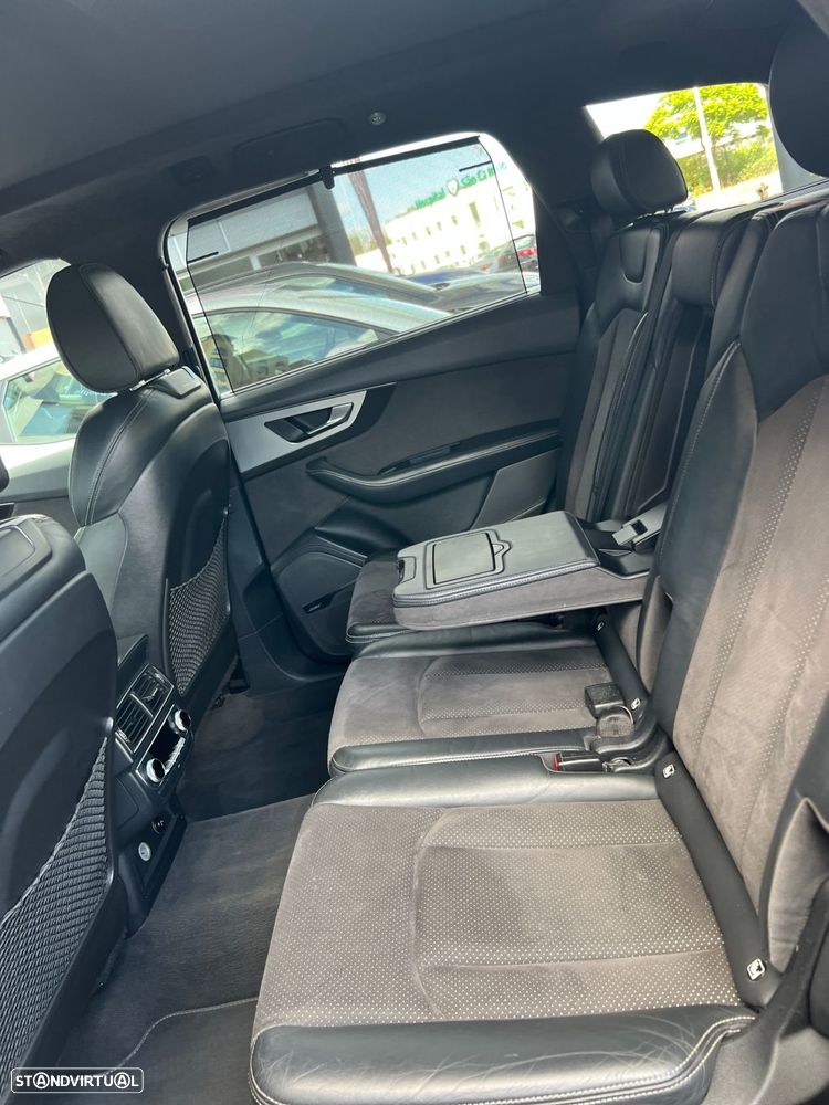 Audi SQ7 TDI quattro Tiptronic - 46