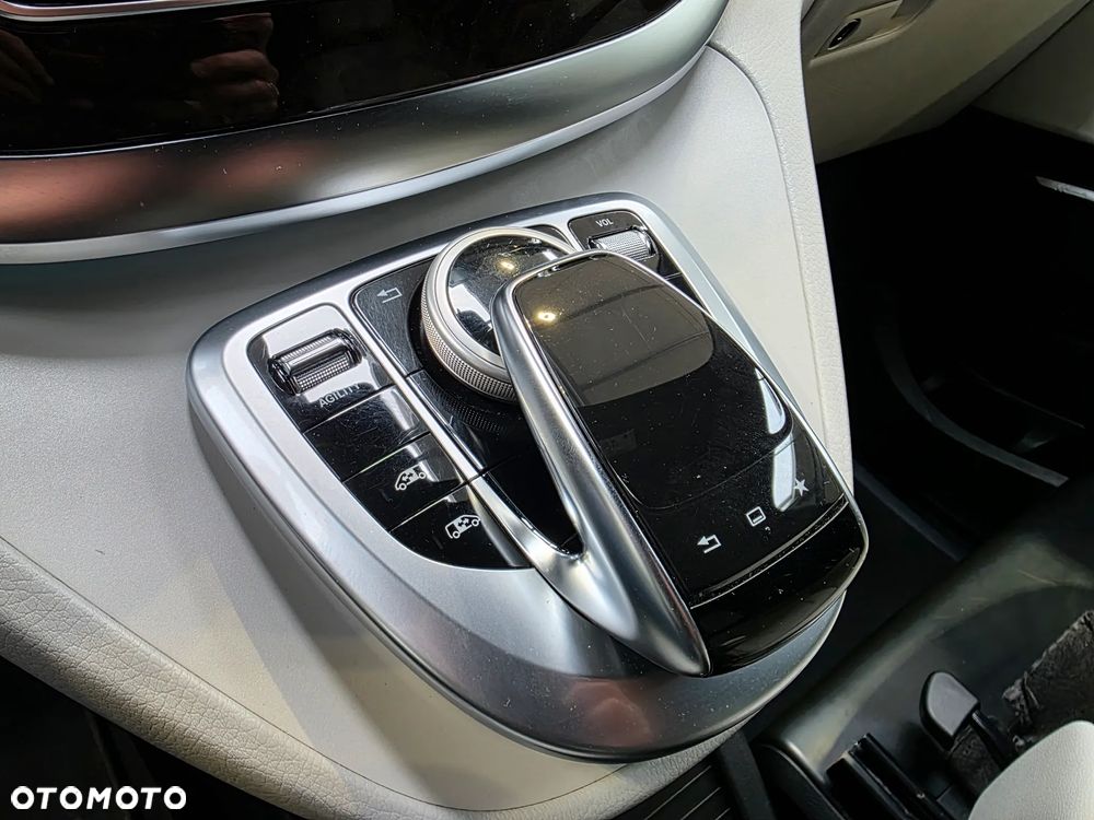 Mercedes-Benz Klasa V 250 d 4-Matic 7G-Tronic (d³ugi) - 30