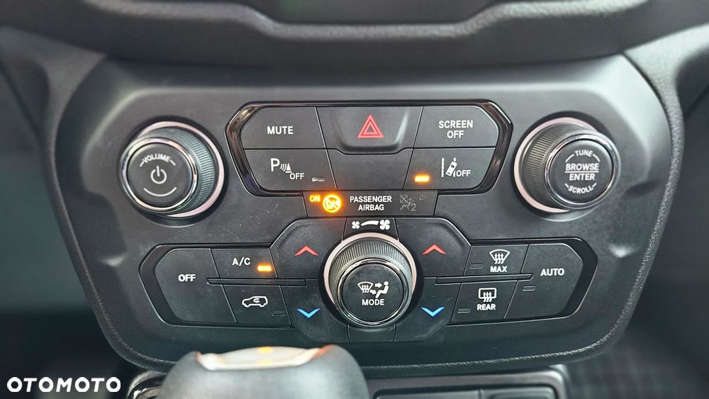 Jeep Renegade 1.3 T-GDI Automatik Longitude - 28