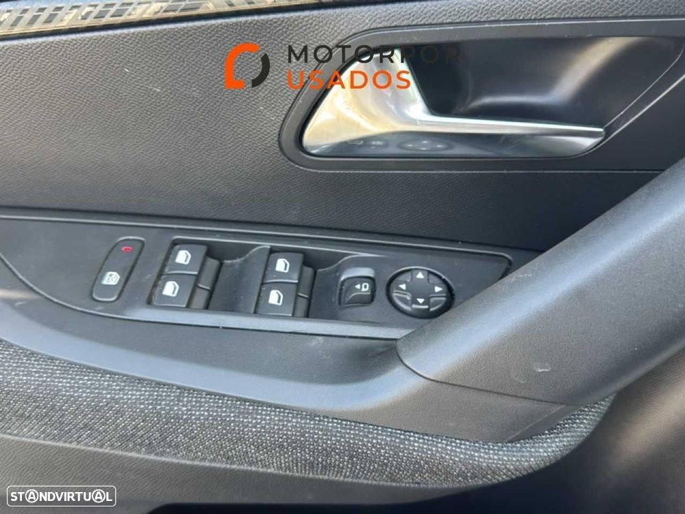 Peugeot 2008 1.2 PureTech Style - 14