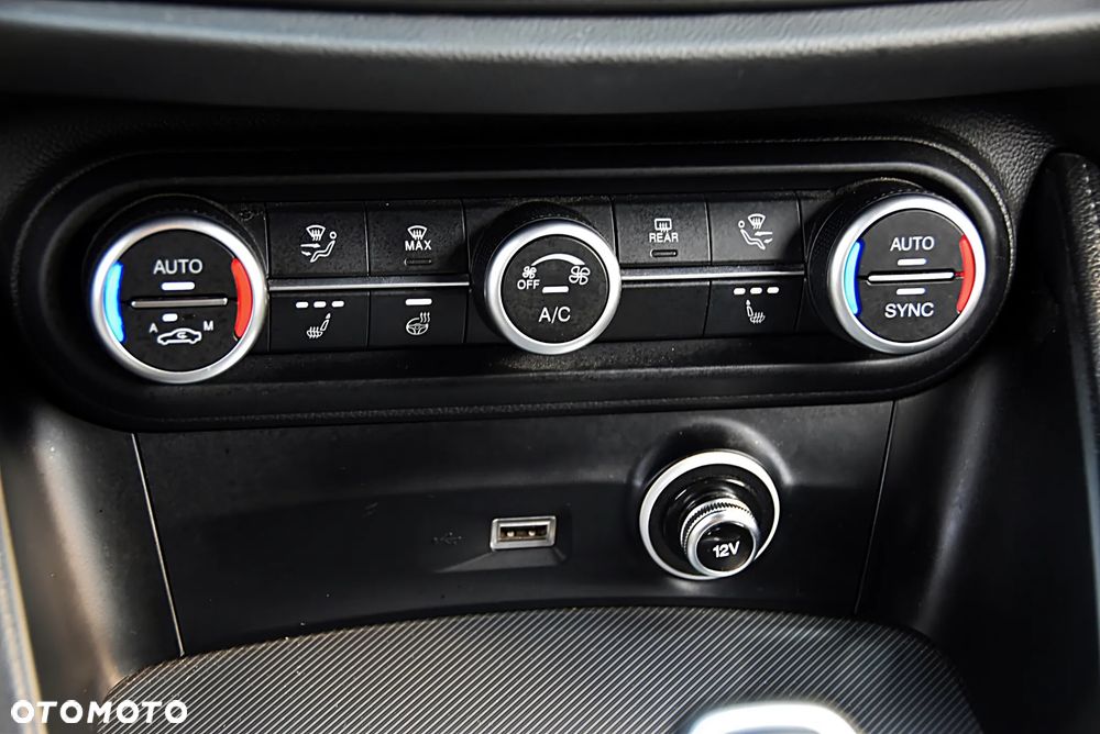 Alfa Romeo Stelvio 2.0 Turbo Veloce Q4 - 27