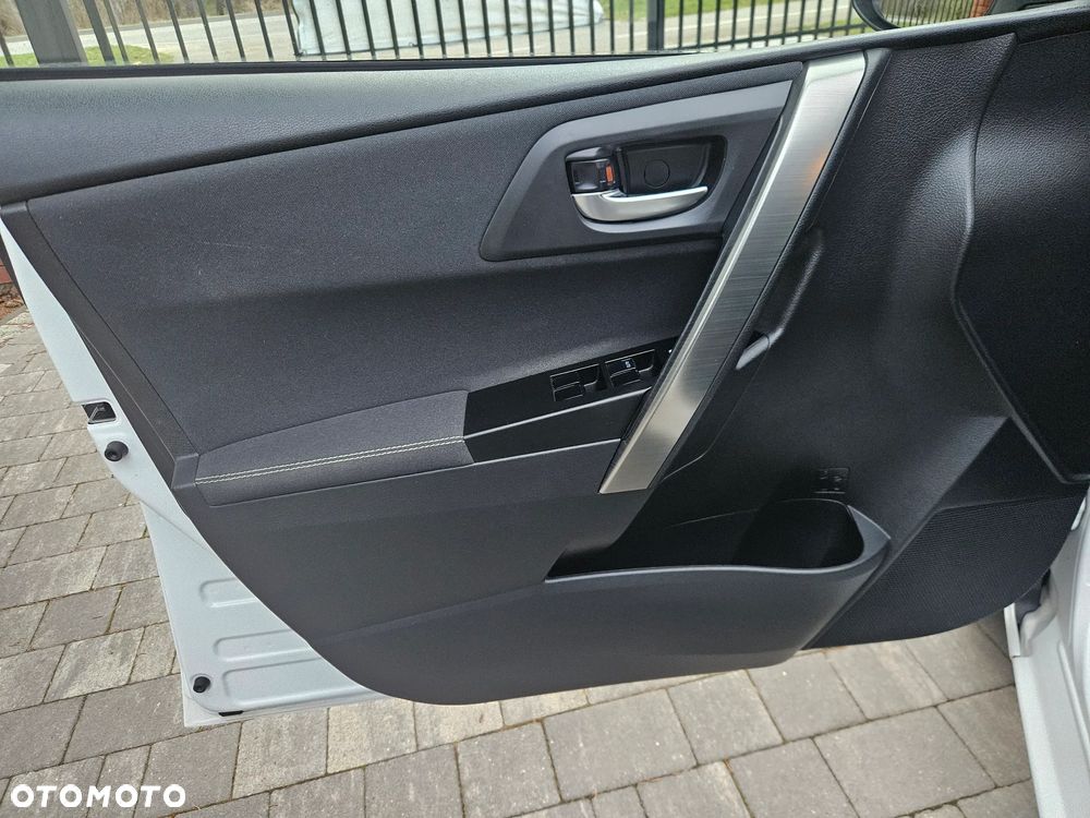 Toyota Auris - 15