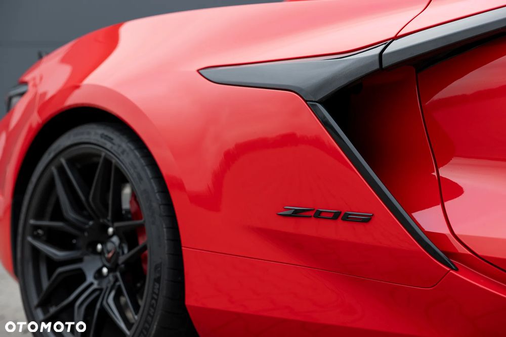Chevrolet Corvette - 8