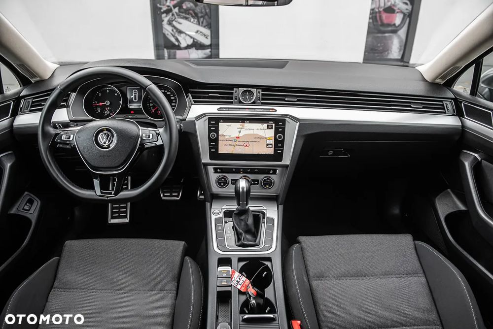 Volkswagen Passat Variant 1.6 TDI SCR DSG Business - 26