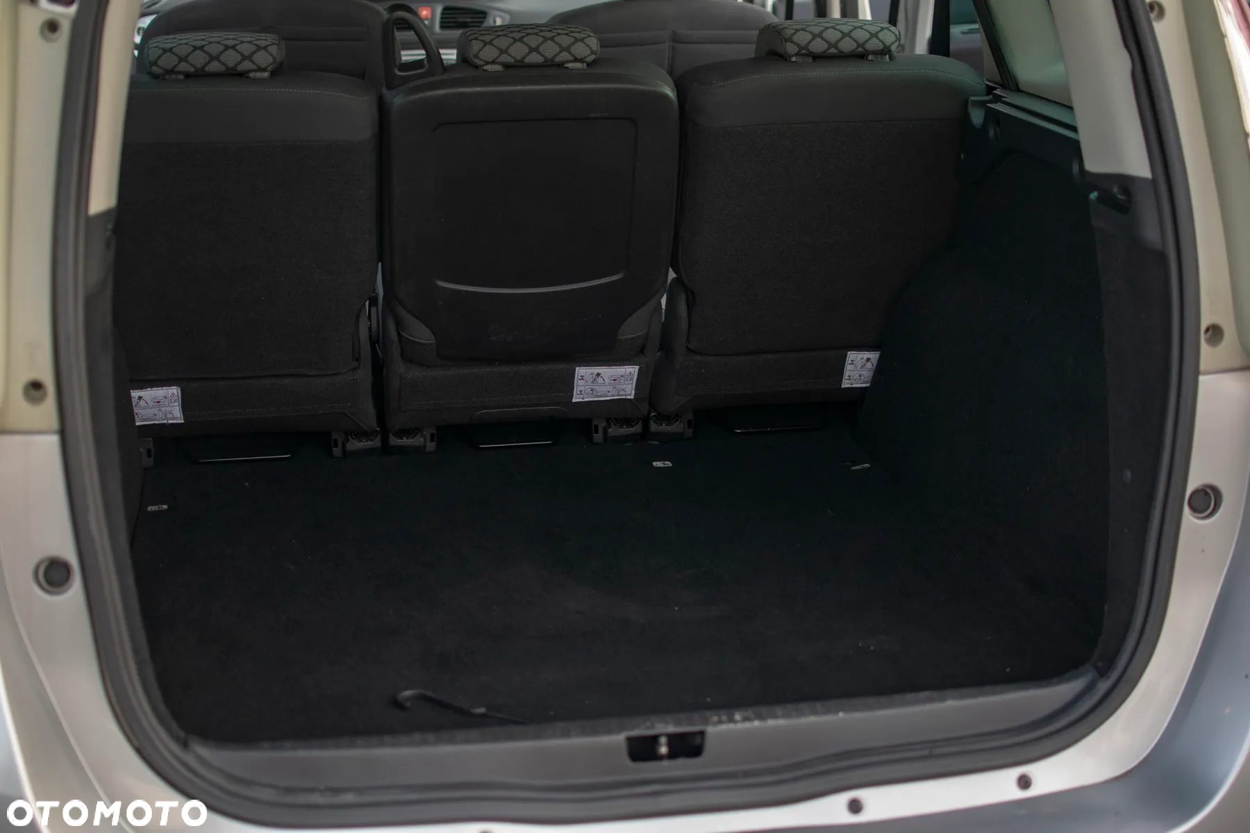 Renault Grand Scenic - 36