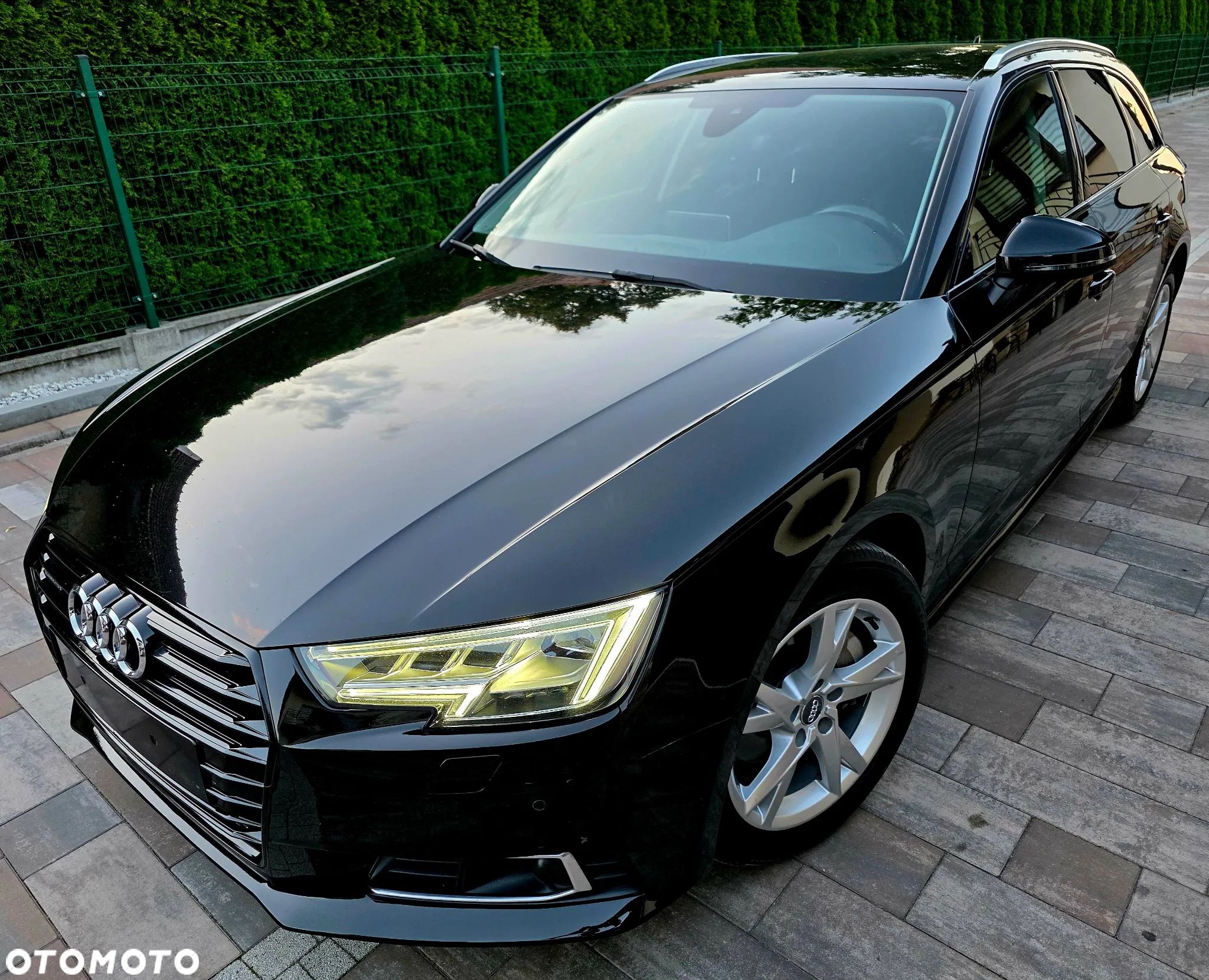 Audi A4 Avant 2.0 TDI Quattro S tronic - 1