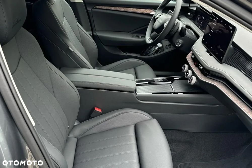 Skoda Superb 2.0 TSI L&K DSG - 13
