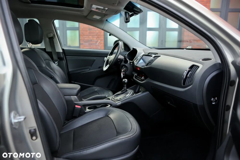 Kia Sportage 2.0 CVVT 2WD Automatik Vision - 23