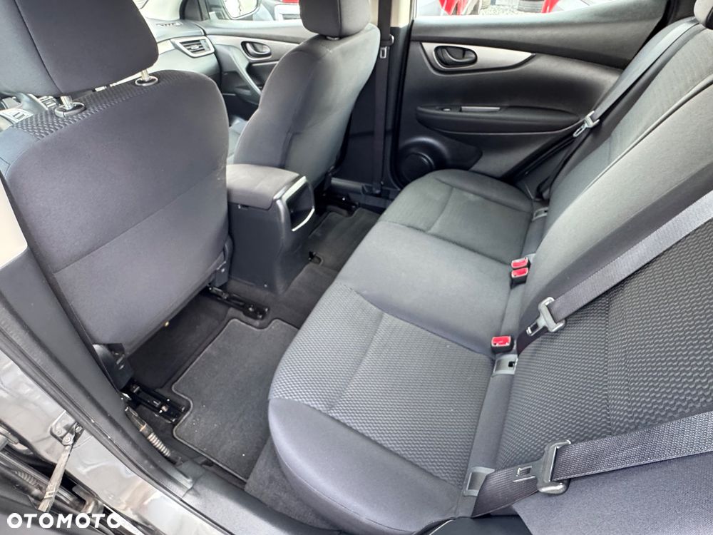 Nissan Qashqai 1.2 DIG-T N-Vision - 25