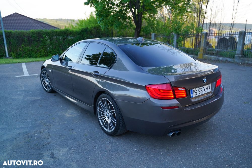 BMW Seria 5 525d xDrive - 4