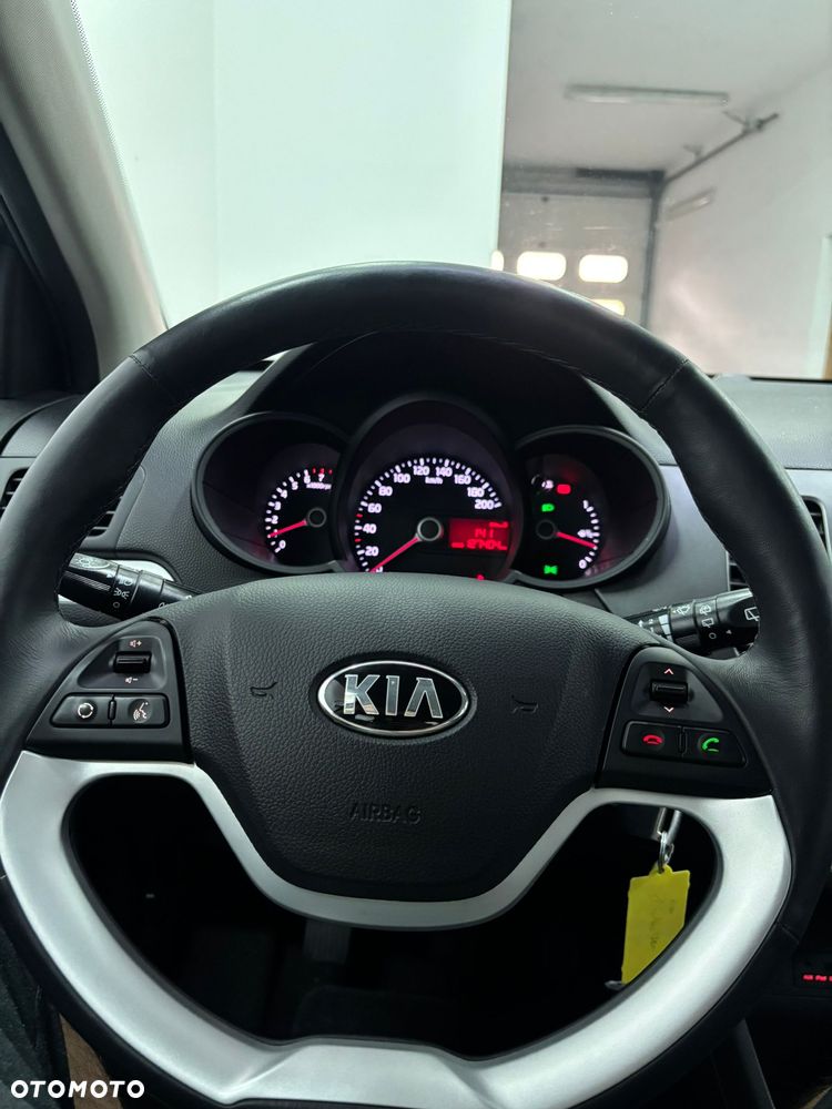 Kia Picanto 1.2 Fifa World Cup Edition - 19