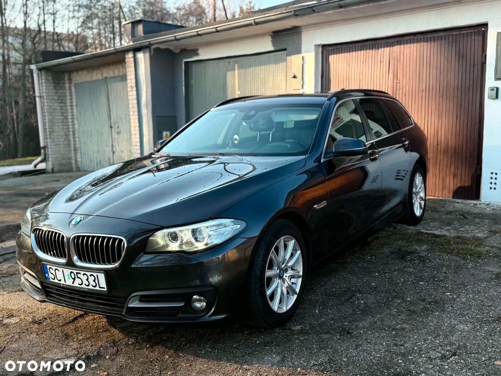 BMW Seria 5 520d xDrive - 14
