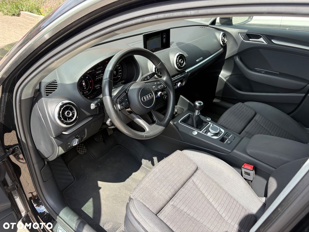 Audi A3 Sportback 2.0 TDI - 13