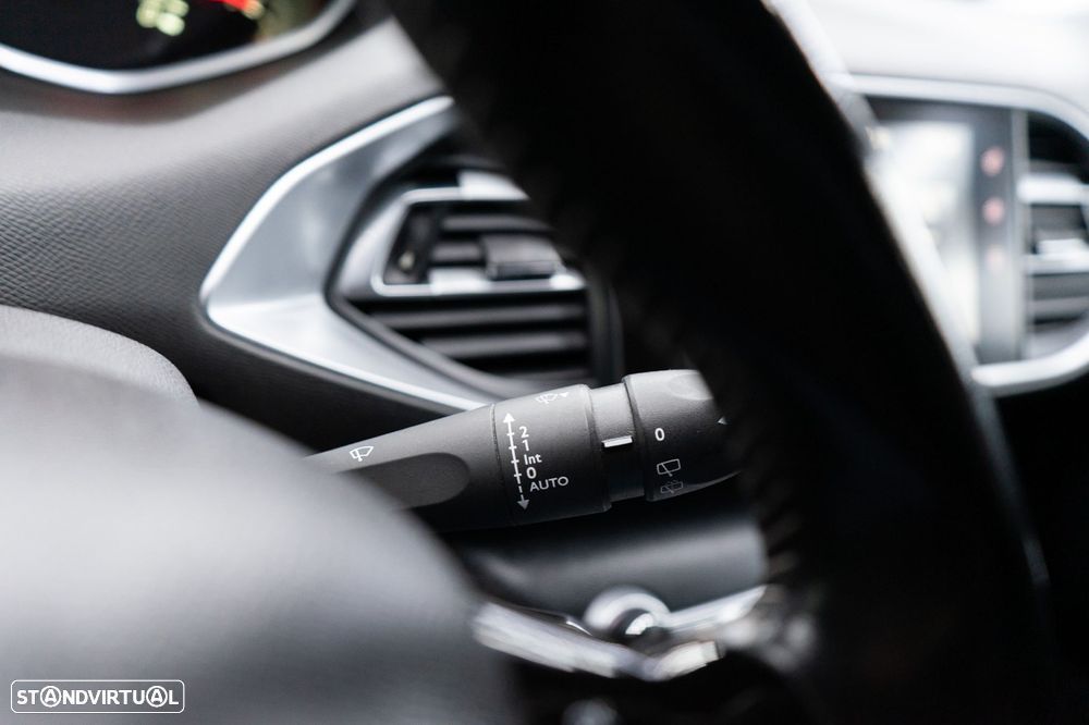 Peugeot 308 SW 1.6 BlueHDi Allure - 37