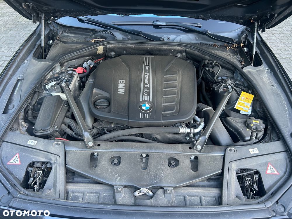 BMW Seria 5 530d Sport-Aut - 11