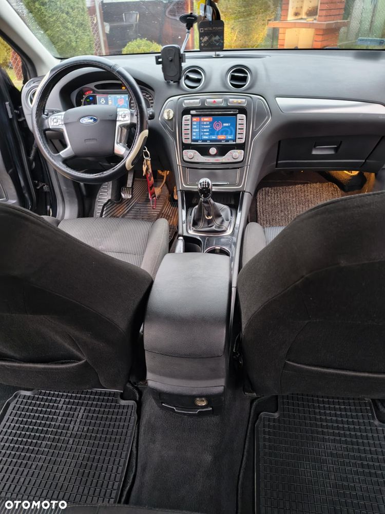 Ford Mondeo 2.0 Titanium - 18